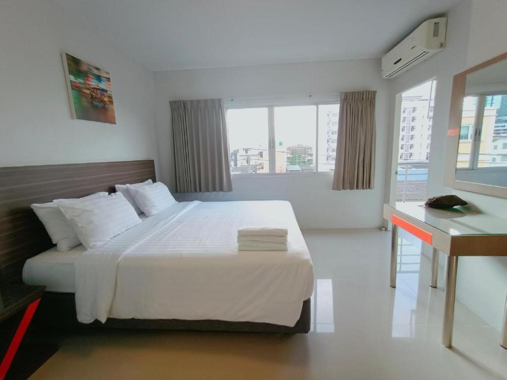Praso Residence Bangkok Exteriör bild