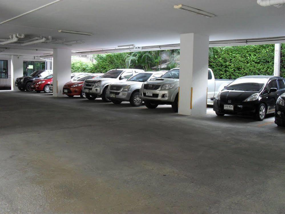 Praso Residence Bangkok Exteriör bild