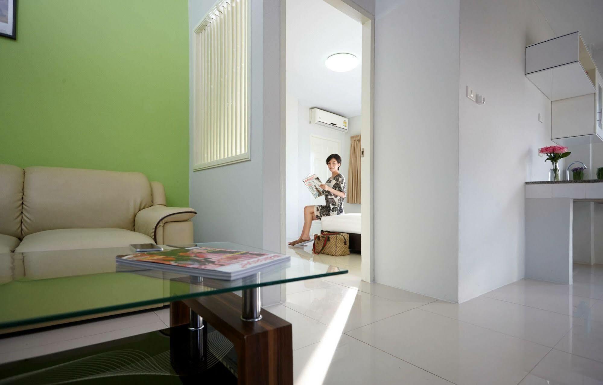 Praso Residence Bangkok Exteriör bild